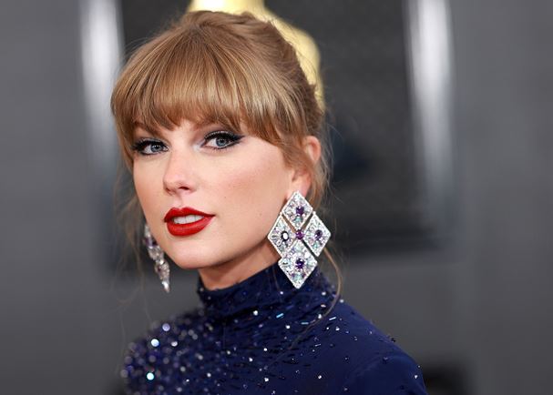 X blocks searches for Taylor Swift after explicit AI images of her